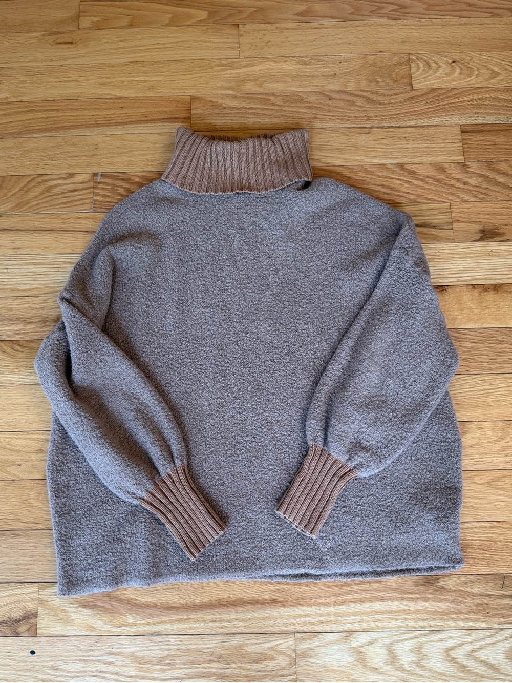 Aerie Turtleneck Long Sleeve Sherpa Sweater Tan Neutral Size Small Women’s
